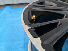 Laden Sie das Bild in den Galerie-Viewer, 1x Alufelge 17 Zoll 7.0&quot; 4x108 47,5ET Glanz C1BC-MA Ford Fiesta Rim Wheel