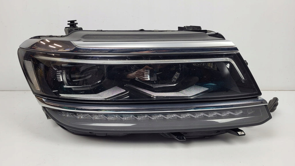 Frontscheinwerfer VW Tiguan 5NN941082C LED Rechts Scheinwerfer Headlight SCH7180831315xo
