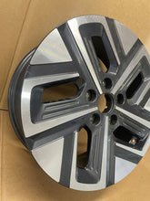 Load image into Gallery viewer, 1x Alufelge 17 Zoll 7.0&quot; 5x114.3 50ET 52910-DD100 Hyundai Kona Rim Wheel