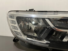 Laden Sie das Bild in den Galerie-Viewer, Frontscheinwerfer Dacia Sandero II 260103529R LED Rechts Scheinwerfer Headlight SCH1789867987lz