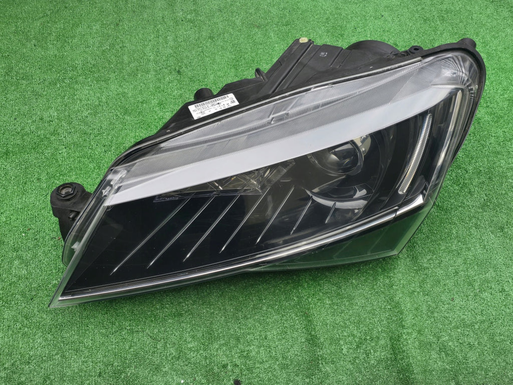 Frontscheinwerfer Skoda Superb III 3V1941015A Xenon Links Scheinwerfer Headlight SCH4443863344gx