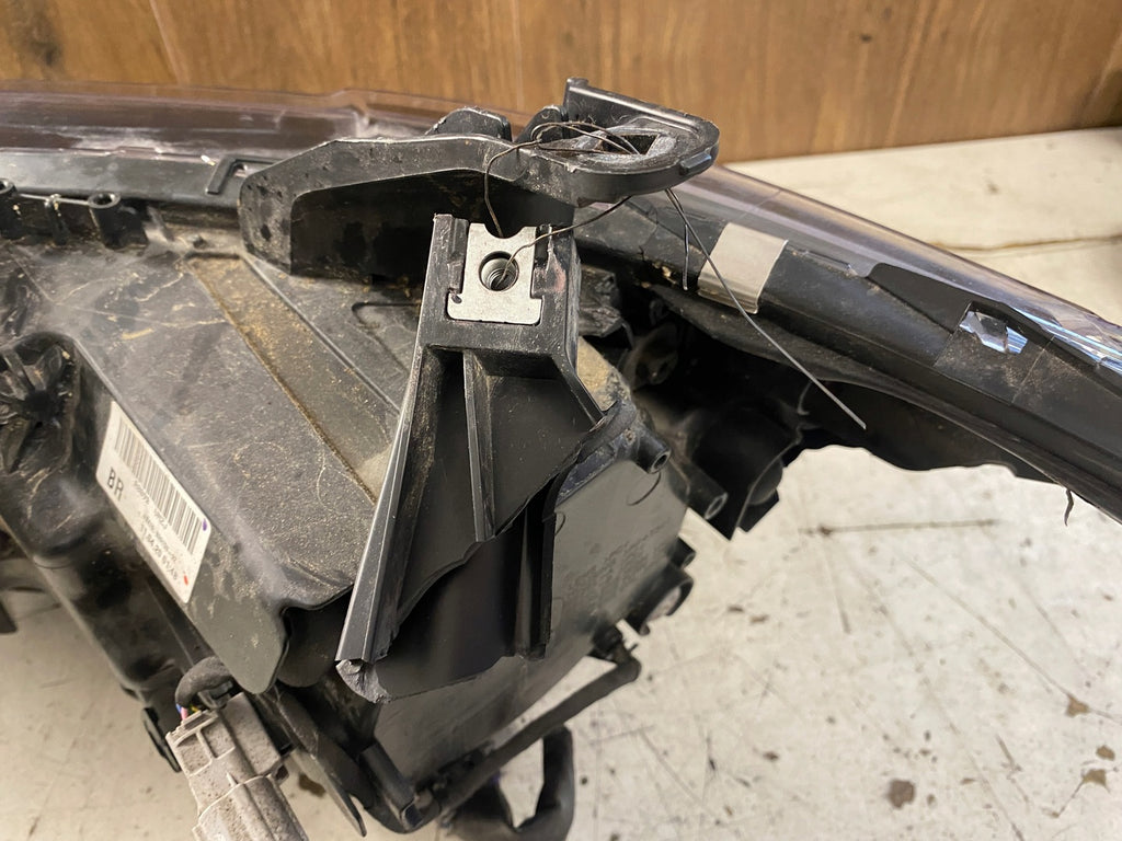 Frontscheinwerfer Mitsubishi Outlander III 8301D3-32 Full LED Rechts Headlight