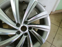 Load image into Gallery viewer, 1x Alufelge 18 Zoll 8.0" 5x112 48ET 5E0601025H Skoda Octavia Rim Wheel FEL2927698827yw