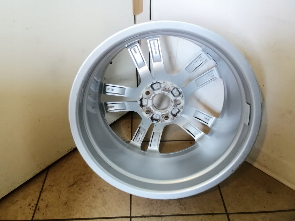 1x Alufelge 18 Zoll 8.0" 5x112 46ET 8V0601025BC Audi A3 Rim Wheel FEL3907534197er