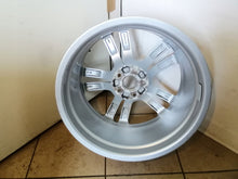 Laden Sie das Bild in den Galerie-Viewer, 1x Alufelge 18 Zoll 8.0" 5x112 46ET 8V0601025BC Audi A3 Rim Wheel FEL3907534197er