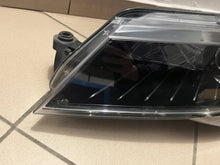 Laden Sie das Bild in den Galerie-Viewer, Frontscheinwerfer Skoda Superb III 3V1941015B Xenon Links Scheinwerfer Headlight SCH2702019332vi