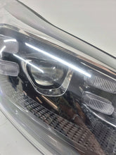 Laden Sie das Bild in den Galerie-Viewer, Frontscheinwerfer Kia Sportage 92102F1510 Rechts Scheinwerfer Headlight SCH9451150476ie