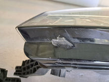 Load image into Gallery viewer, Frontscheinwerfer Skoda Fabia III 6V1941016 6V1941015 LED Rechts oder Links