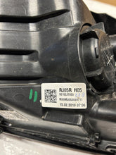 Laden Sie das Bild in den Galerie-Viewer, Frontscheinwerfer Kia Ceed 92102J7050 Rechts Scheinwerfer Headlight SCH9100065129cd