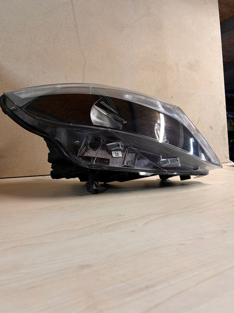 Frontscheinwerfer Mercedes-Benz Vito W447 A4479067800 Rechts Headlight SCH5874339297xy