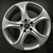 Load image into Gallery viewer, 4x Alufelge 18 Zoll 7.5" 5x112 44ET Glanz Silber A2054010600 Mercedes-Benz W205 FEL8028767629mg