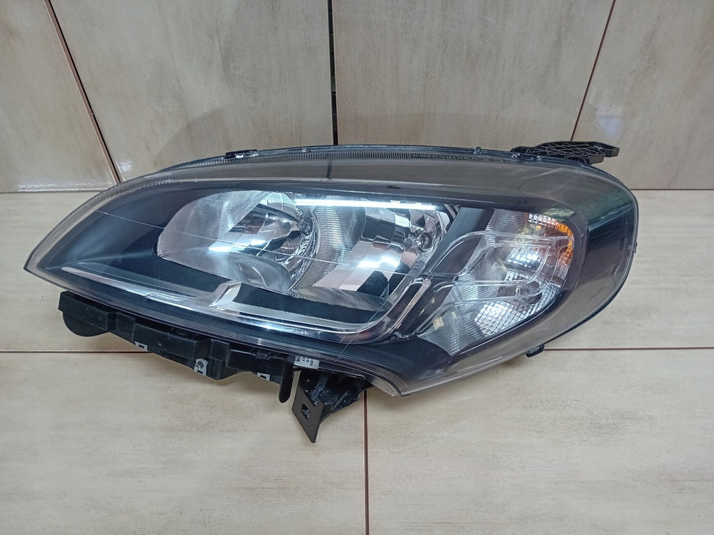 Frontscheinwerfer Fiat Doblo Links Scheinwerfer Headlight SCH8802029933dj