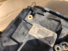 Load image into Gallery viewer, Frontscheinwerfer VW Passat 3C0941751G Xenon Links Scheinwerfer Headlight