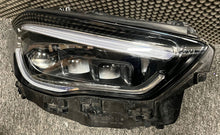 Laden Sie das Bild in den Galerie-Viewer, Frontscheinwerfer Mercedes-Benz Gla H247 A2479064805 1EX266401559682 Rechts SCH8428966339om