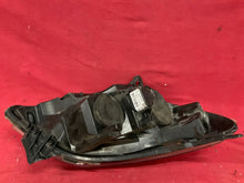 Load image into Gallery viewer, Frontscheinwerfer Opel Astra H 13239288LH Links Scheinwerfer Headlight SCH2117830777rz