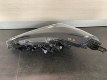 Load image into Gallery viewer, Frontscheinwerfer Toyota Yaris Rechts Scheinwerfer Headlight SCH5504650281wc