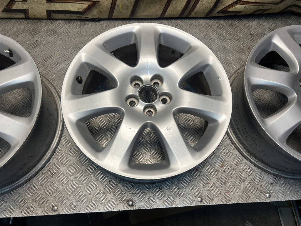 1x Alufelge 17 Zoll 7.0" 5x100 45ET 42611-05260 Toyota Avensis Rim Wheel FEL8297577975sp