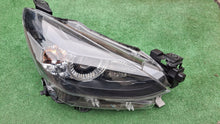 Laden Sie das Bild in den Galerie-Viewer, Frontscheinwerfer Mazda II D43N-51030 Full LED Rechts Scheinwerfer Headlight