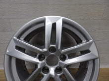 Load image into Gallery viewer, 1x Alufelge 17 Zoll 7.0&quot; 5x112 42ET Silber 8W0601025P Audi A4 B9 Rim Wheel