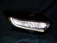 Laden Sie das Bild in den Galerie-Viewer, Frontscheinwerfer Honda Hrv Hr-V 100-62296 Full LED Rechts Headlight SCH9490609746co