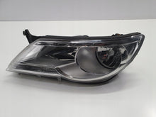 Laden Sie das Bild in den Galerie-Viewer, Frontscheinwerfer VW Tiguan Links Scheinwerfer Headlight