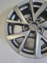 Laden Sie das Bild in den Galerie-Viewer, 1x Alufelge 16 Zoll 6.5&quot; 5x114.3 Mazda Rim Wheel