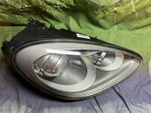 Laden Sie das Bild in den Galerie-Viewer, Frontscheinwerfer Porsche Cayenne 7P5941032CA Xenon Rechts Headlight SCH1784690236yx