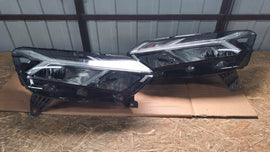 Frontscheinwerfer Dacia Sandero III 260106343R Ein Stück (Rechts oder Links)