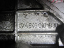 Load image into Gallery viewer, Motor Mercedes-Benz Vito W639 646980 2.2 CDI 95PS 178TKm 2008 Diesel Unkomplett