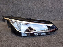 Load image into Gallery viewer, Frontscheinwerfer VW Golf VIII 5H1941006 Rechts Scheinwerfer Headlight