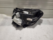 Laden Sie das Bild in den Galerie-Viewer, Frontscheinwerfer VW Amarok 2H3941032 Xenon Rechts Scheinwerfer Headlight SCH4318585699fz