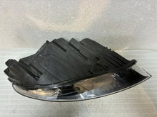 Laden Sie das Bild in den Galerie-Viewer, Frontscheinwerfer Volvo V40 31677022 Links Scheinwerfer Headlight SCH3788137417fv