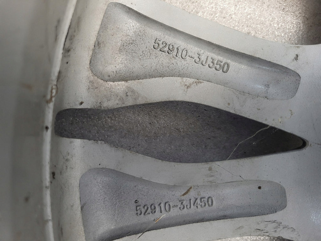 1x Alufelge 18 Zoll 7.0" 5x114.3 35ET 52910-3J350 Hyundai Tucson Santa Iii