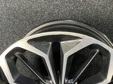 Laden Sie das Bild in den Galerie-Viewer, 1x Alufelge 18 Zoll 8.0&quot; 5x108 55ET JX7B-8314-B Ford Focus Rim Wheel