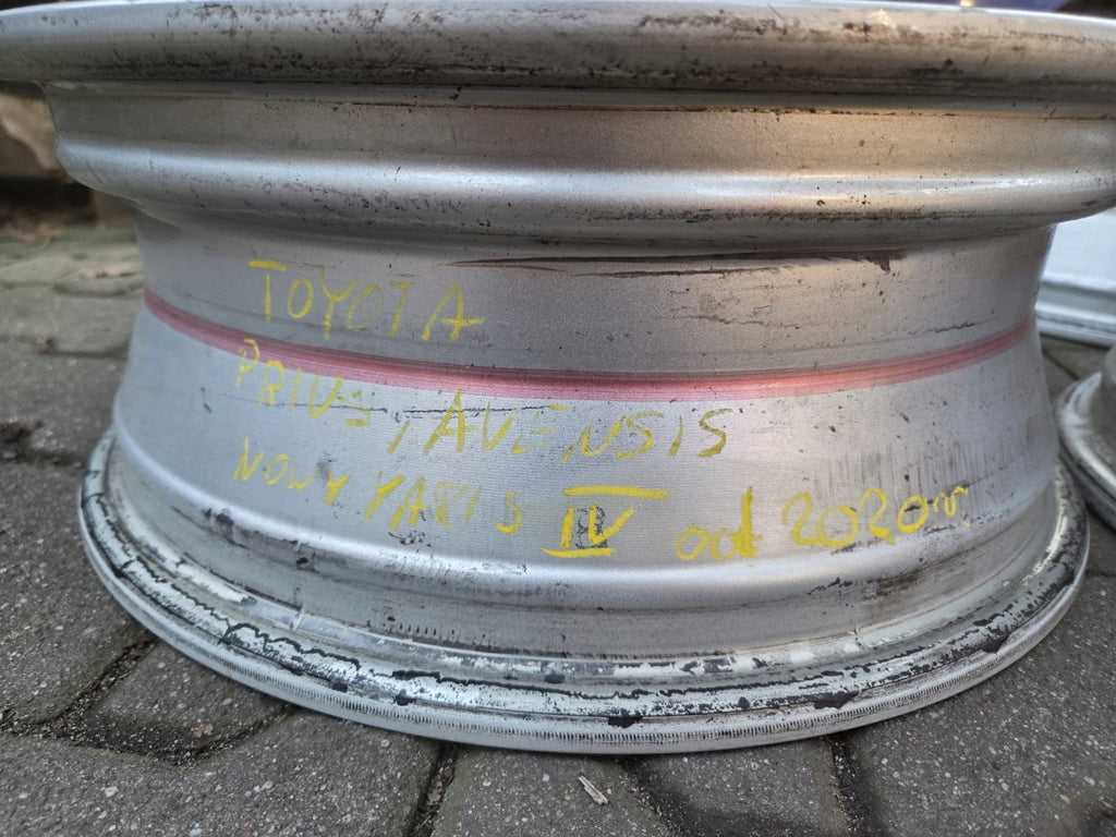 4x Alufelge 16 Zoll 5.5" 5x100 45ET Glanz Silber KBA52854 Toyota Avensis FEL5636862641ke