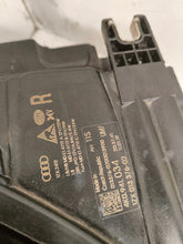 Laden Sie das Bild in den Galerie-Viewer, Frontscheinwerfer Audi A6 C8 4K0941033 4K0941034 Full LED Rechts oder Links