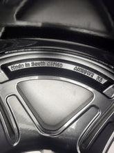 Load image into Gallery viewer, 1x Alufelge 18 Zoll 8.5" 5x112 52ET A2064011800 Mercedes-Benz W206 S206 FEL3027912825vm