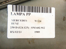 Laden Sie das Bild in den Galerie-Viewer, Frontscheinwerfer Mercedes-Benz W124 1248200261 Rechts Scheinwerfer Headlight SCH2647593648ce