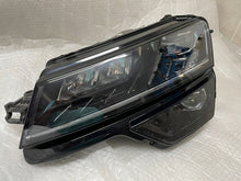 Laden Sie das Bild in den Galerie-Viewer, Frontscheinwerfer Skoda Karoq 57B941015D LED Ein Stück (Rechts oder Links) SCH1340873750st