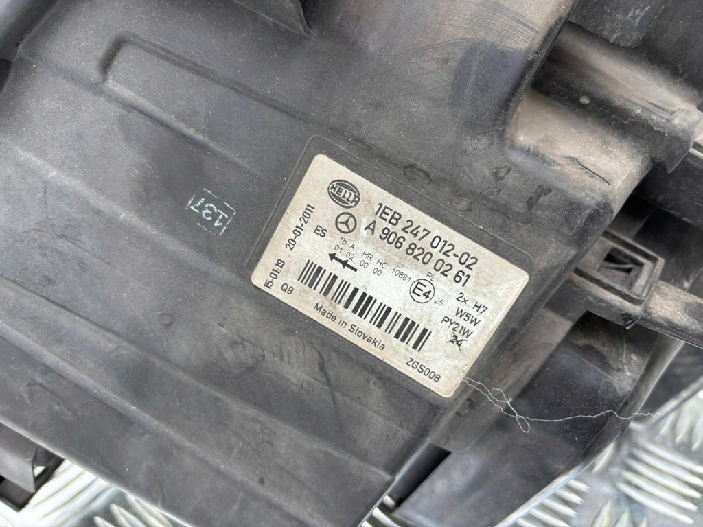 Frontscheinwerfer Mercedes-Benz Sprinter A9068200261 Ein Satz Headlight SCH8276412977mx