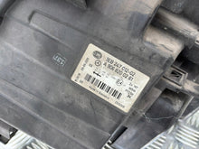 Laden Sie das Bild in den Galerie-Viewer, Frontscheinwerfer Mercedes-Benz Sprinter A9068200261 Ein Satz Headlight SCH8276412977mx