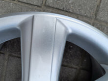 Load image into Gallery viewer, 1x Alufelge 16 Zoll 7.0&quot; 5x112 59ET Glanz Silber 7M3601025E Vw Rim Wheel