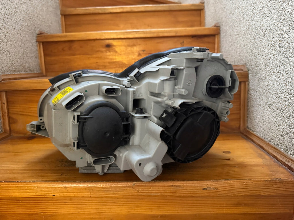 Frontscheinwerfer Mercedes-Benz W204 Ein Satz Scheinwerfer Headlight SCH3551893077om