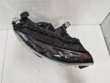 Laden Sie das Bild in den Galerie-Viewer, Frontscheinwerfer Mercedes-Benz Cla A1749062602 LED Rechts Headlight SCH7119027422ho