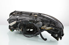 Laden Sie das Bild in den Galerie-Viewer, Frontscheinwerfer Volvo V70 89900282 Xenon Rechts Scheinwerfer Headlight SCH3006990257wn