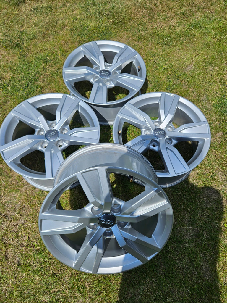 4x Alufelge 16 Zoll 7.0" 5x112 35ET Glanz Silber 8W0601025A Audi A4 Rim Wheel FEL7523527977hy