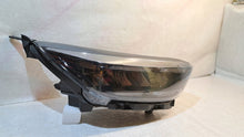 Laden Sie das Bild in den Galerie-Viewer, Frontscheinwerfer Kia Stonic 92102-H8 LED Rechts Scheinwerfer Headlight