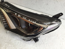 Laden Sie das Bild in den Galerie-Viewer, Frontscheinwerfer Toyota 89400-0DF40 LED Ein Stück (Rechts oder Links) Headlight