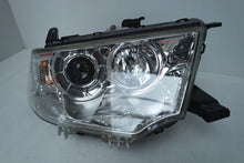 Laden Sie das Bild in den Galerie-Viewer, Frontscheinwerfer Mitsubishi Pajero Sport Rechts Scheinwerfer Headlight