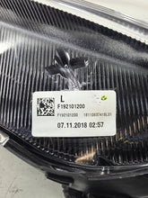 Load image into Gallery viewer, Frontscheinwerfer Kia Sportage F192101200 Links Scheinwerfer Headlight SCH7849108504os